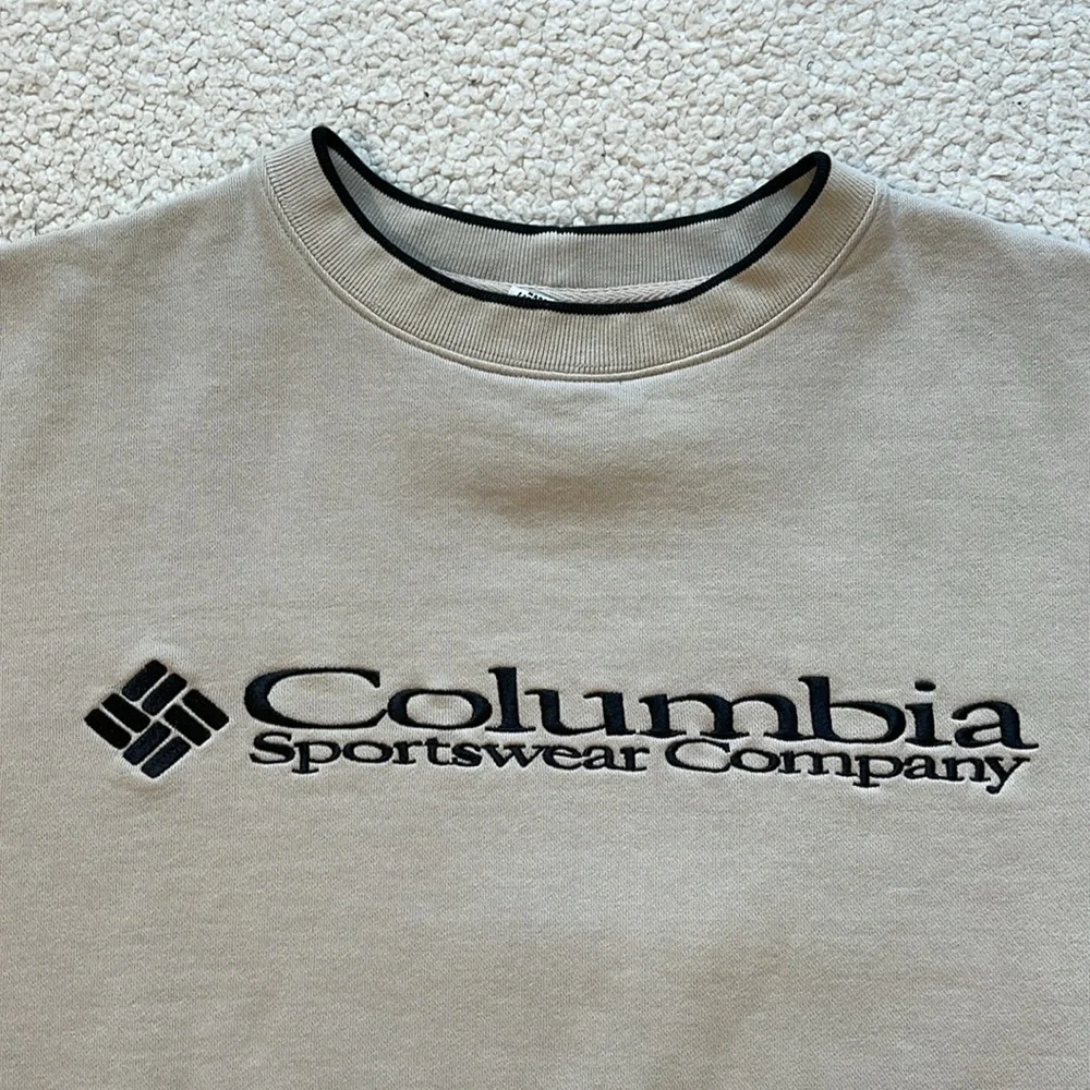 Rare Vintage 90s Columbia Thick Essential Embroidered Crewneck Sweatshirt - Picture 3 of 6